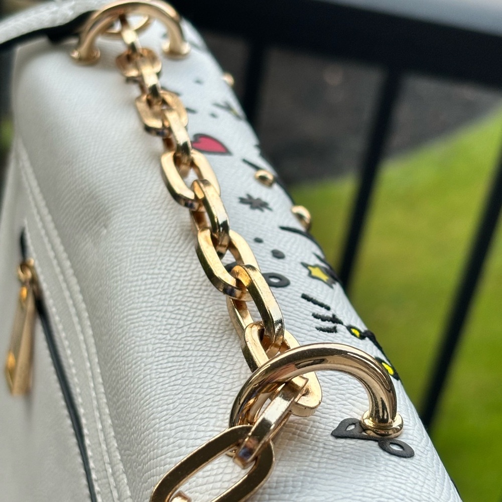 Aldo Novelty WOW Crossbody Bag - Picture 5 of 6
